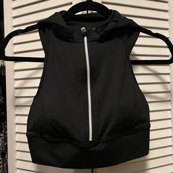 NWT Athleta ‘Tenacity’ Hooded Bra Top - Picture 1 of 5